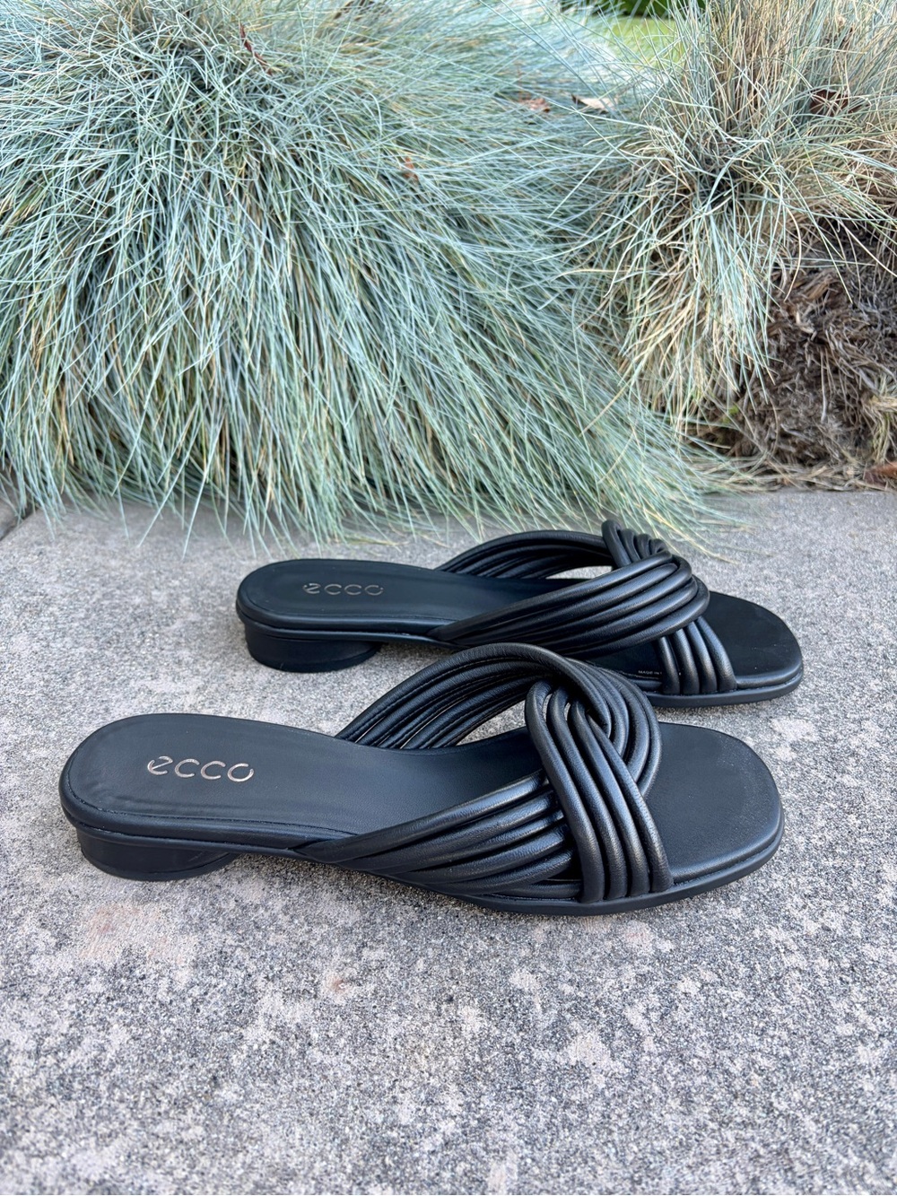 Ecco black sculpted Alba 25 slide Knotted Strap Slide Sandals comfy chic size 11